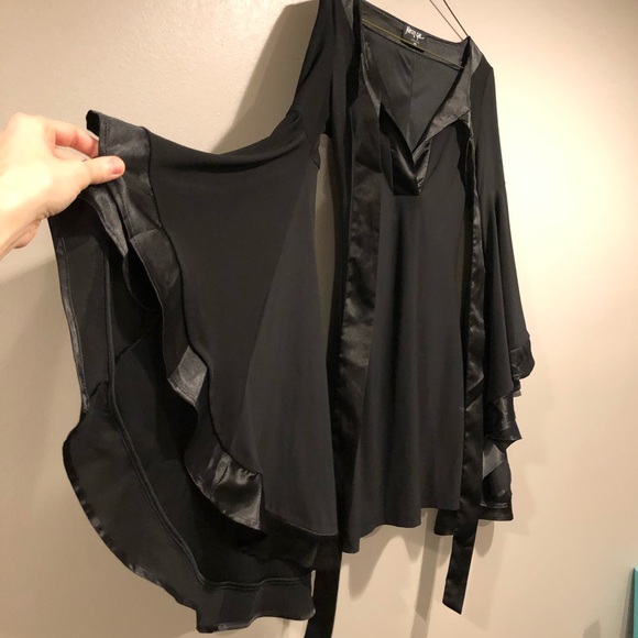 Nasty Gal Hollywood Cruisin’ Bell Sleeve dress - Picture 7 of 8